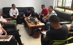 Khoảnh khắc luật sư đọc di chúc mẹ kế để 20 tỷ cho tôi, hai đứa con ruột của bà bật dậy, đập bàn đòi kiện