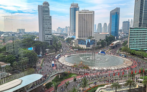 Láng giềng Việt Nam muốn đổi tiền