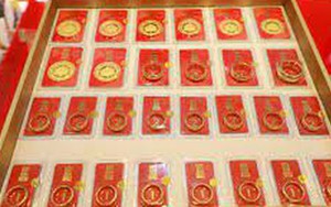 Sáng 1/12: Giá vàng thế giới tăng 4 tháng liên tiếp, giá vàng trong nước tăng đến 4,9 triệu đồng sau 1 tuần