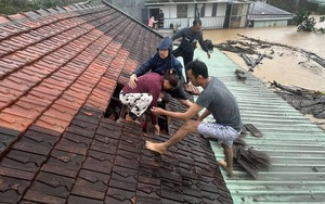 Thủ tướng phát động "Chiến dịch Quang Trung" thần tốc xây lại nhà cho người dân miền Trung