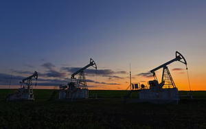 Vừa rời xa dầu Nga, quốc gia BRICS gặp bão tố: Mua dầu từ nhà cung cấp cách 17.000 km với chi phí đắt đỏ, nguồn cung không ổn định