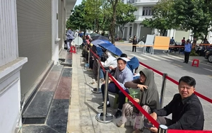 Hết cảnh xếp hàng mua nhà ở xã hội, người dân Hà Nội chỉ cần điền mẫu trên iHanoi