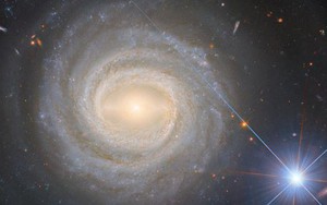 Phát hiện "UFO" lỗ đen lao thẳng về phía Trái Đất