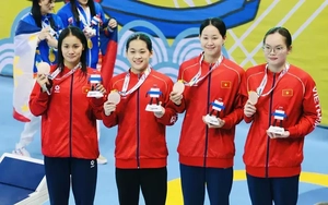 Giá trị lịch sử của tấm huy chương tiếp sức bơi nữ