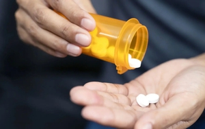 Người đàn ông bất ngờ bị suy thận cấp chỉ sau 3 ngày dùng 1 loại thuốc hầu như nhà nào cũng có