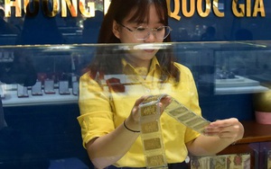 Tối 12-12, giá vàng tăng sốc, xuất hiện mốc dự báo mới