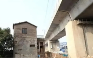 Chủ ngôi nhà 3 tầng từ chối nhận bồi thường, tuyên bố "không nhận được số tiền gấp 4 thì không di dời” và cái kết 