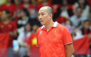 HLV tuyển bóng chuyền nữ Việt Nam: 'Đây là đất Thái Lan, nên tôi chịu'