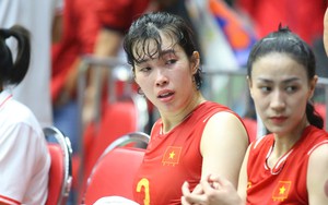 Trọng tài xin lỗi đội tuyển bóng chuyền nữ Việt Nam sau chung kết nghiệt ngã