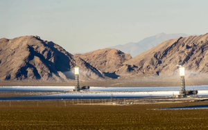 Mỹ ‘ngậm đắng nuốt cay’ đánh mất kho báu 2 tỷ USD trải rộng bằng 1.820 sân bóng đá giữa sa mạc: Công nghệ đỉnh cao thế giới tụt hậu sau vài năm, đốt tiền tỷ không sinh lời