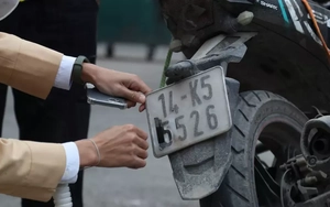 Hà Nội: Cảnh sát xử lý nhiều tài xế che biển số để 'qua mặt' camera AI