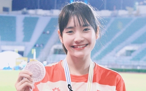 Gặp hotgirl Việt Nam 19 tuổi hot rần rần trên báo Thái Lan, thẹn thùng khi được gọi là "nàng tiên điền kinh"