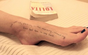 Lộ loạt ảnh mới từ hồ sơ tỷ phú ấu dâm Epstein, có cả Bill Gates