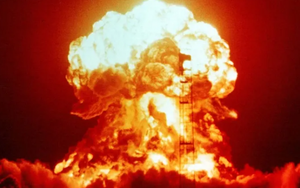 Một quan chức Nhật Bản nói về ý định tương lai xa sở hữu vũ khí hạt nhân