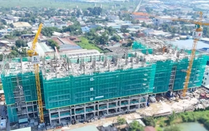 Giữa cơn sốt giá loạt dự án bất động sản 'gãy nhịp' bán hàng