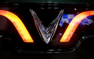 Nóng: Thay đổi chiến lược thuần điện, VinFast sắp trang bị động cơ xăng cho xe điện?