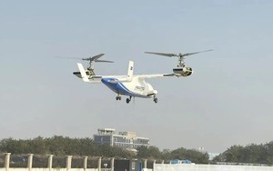 Trực thăng không người lái cánh quạt lật R6000 đã cất cánh