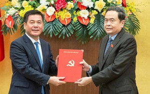 Bộ trưởng Công Thương Nguyễn Hồng Diên giữ chức Phó Bí thư chuyên trách Đảng ủy Quốc hội