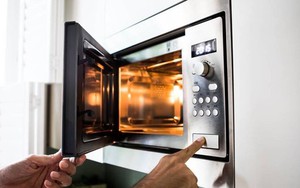 Sau 30 năm cuộc đời tôi mới biết lò vi sóng có chức năng này: Bạn sẽ bất ngờ khi đọc tiếp!