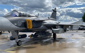 Tiêm kích Gripen tấn công cực mạnh nhờ tên lửa Taurus