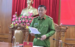 Công bố triệt phá đường dây buôn bán ma túy khủng, thu giữ 2 khẩu súng