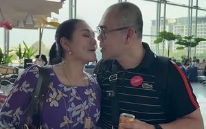 Nữ NSƯT nổi danh miền Nam tiễn chồng về Mỹ, xin lỗi chồng tại sân bay