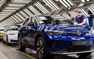 Hoãn cấm xe xăng 2035, startup xe điện châu Âu đối mặt phép thử sống còn: Dòng vốn tắc nghẽn, dây chuyền không phản ứng kịp