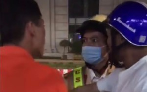 Bắt giữ kẻ đấm Cảnh sát giao thông Bắc Ninh khi bị kiểm tra nồng độ cồn