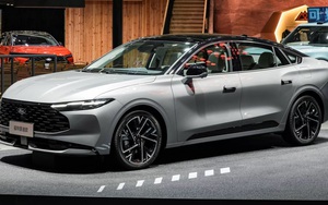 Ford Mondeo 2025 gây chú ý: Cạnh tranh Camry “lột xác” với màn hình khủng và công nghệ mới