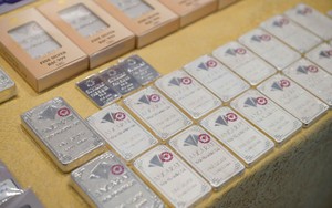 Giá bạc thế giới, bạc trong nước tăng rất mạnh