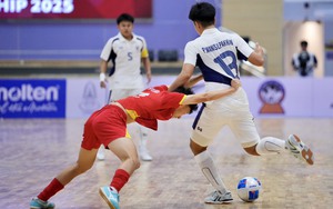 Tuyển Việt Nam đại bại trước Thái Lan, dễ trắng tay ở giải Đông Nam Á