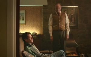 Xem phim Sex Education, tôi lục tung tủ quần áo và phát hiện bí mật động trời chồng giấu tôi suốt mấy năm qua