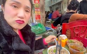 Nữ NSƯT miền Nam lần đầu làm một việc tại Hà Nội sau 30 năm