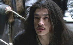 Tào Tháo giết Lữ Bố tưởng trừ đại họa, không ngờ Quách Gia thở dài: Người đáng sợ là kẻ đứng bên cạnh