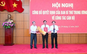 Tây Ninh công bố quyết định của Ban Bí thư về công tác cán bộ