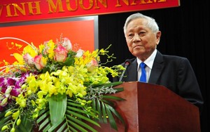 Vị Bộ trưởng đặc biệt từng mang án tù và công trình đường dây 500kV Bắc Nam thần tốc