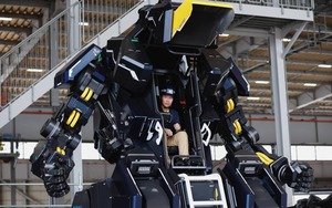 Giấc mơ Gundam thành hiện thực: Siêu robot Tsubame Archax giá 3 triệu đô la chinh phục giới thượng lưu và hướng tới Mặt Trăng