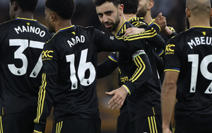 Bruno Fernandes lập cú đúp, Man United thắng tưng bừng tại Molineux