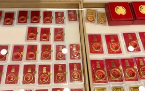 Giá vàng diễn biến trái chiều