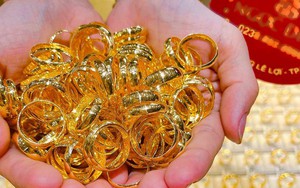 Đang lãi đậm từ vàng song nhiều người nhất định chờ lên 100 triệu đồng/lượng mới bán: Chuyên gia nói có cơ sở, nhưng phải chú ý 3 điều