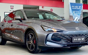 MG7 giảm giá tới 30 triệu tại đại lý: Không còn là xe tiền tỷ, bản 'base' rẻ hơn Mazda3 cao cấp