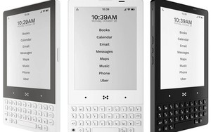 Nhìn thì cứ tưởng là hậu duệ của BlackBerry nhưng hóa ra đây lại là chiếc điện thoại E Ink vô cùng tiện dụng