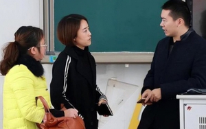 Giữa đêm, ông bố nhắn tin xin lỗi vì con học kém, cách trả lời của cô giáo khiến dân tình tròn xoe mắt: Chưa từng thấy!
