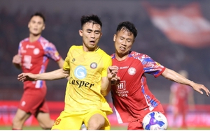 Kết quả V-League 14/2: Diễn biến khó tin, 2 HLV bị thẻ đỏ vì phản ứng trọng tài
