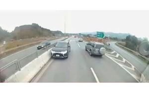 Nữ tài xế lái xe ngược chiều cao tốc bị phạt 35 triệu đồng, trừ 10 điểm bằng lái