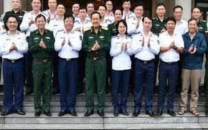 Thứ trưởng Bộ Quốc phòng kiểm tra tại Bộ Tư lệnh Vùng Cảnh sát biển 2