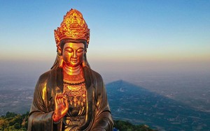 Chỉ 6 ngày Tết, tỉnh biên giới có tượng Phật Bà trên đỉnh núi thu gần 230 tỷ đồng từ du lịch