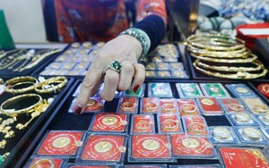 Giá vàng tăng không ngừng