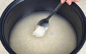 Cho 2 thứ vào nồi cơm điện, điều "thần kỳ" xảy ra khiến tôi tiếc ròng vì biết quá muộn