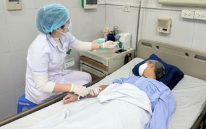 Người đàn ông Hà Nội phải cắt 1 phần lá gan vì dùng tăm kiểu này